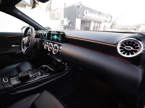 Used 2021 Mercedes-Benz A 220 4MATIC image 40