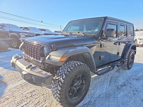 Used 2024 Jeep Wrangler Willys image 2