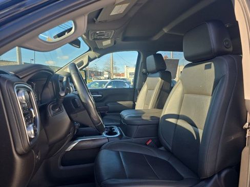 Used 2023 GMC Sierra 3500 SLT w/ SLT Convenience Package image 4