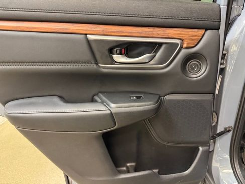 Used 2021 Honda CR-V Touring image 15