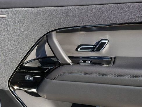 New 2025 Land Rover Range Rover Sport Dynamic SE image 21