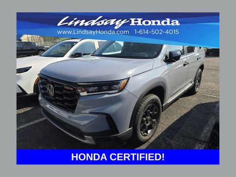 Certified 2025 Honda Pilot TrailSport image 1