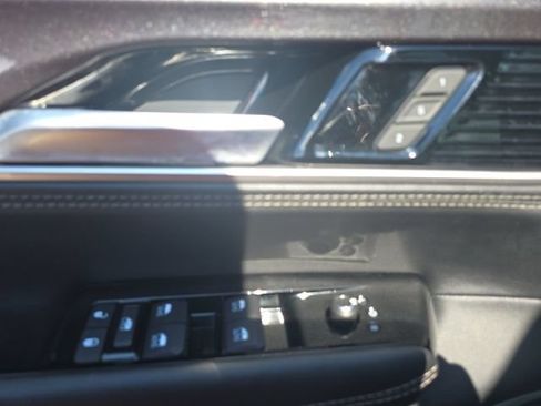 Used 2024 Jeep Wagoneer L 4WD w/ Premium Group I image 20