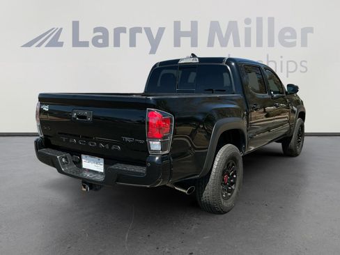 Used 2018 Toyota Tacoma TRD Pro AWD/4WD image 5