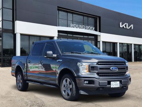 Used 2018 Ford F150 XLT w/ Equipment Group 302A Luxury image 3