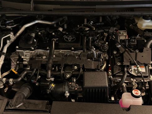 Used 2025 Toyota Corolla LE image 10