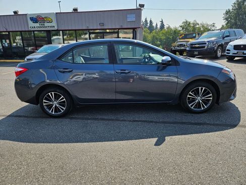 Used 2016 Toyota Corolla LE FWD image 4
