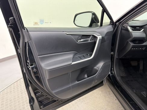 Used 2023 Toyota RAV4 XLE Premium FWD image 22