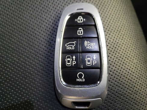 Used 2022 Hyundai Tucson Limited AWD/4WD image 32