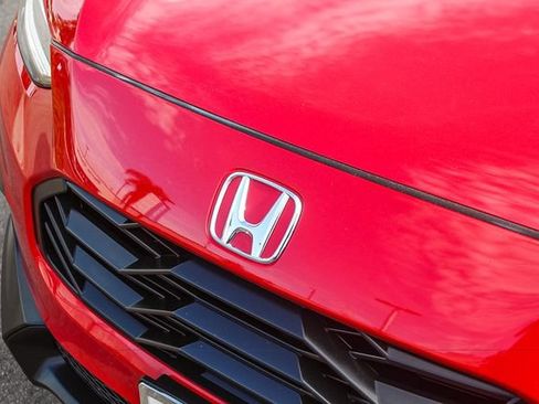 Used 2024 Honda HR-V Sport image 16
