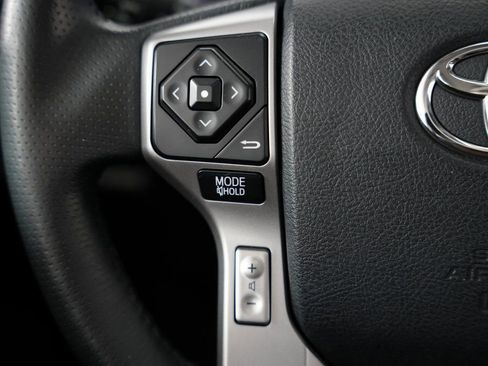 Used 2018 Toyota 4Runner Limited image 12