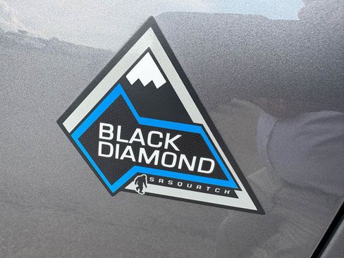Used 2024 Ford Bronco Black Diamond AWD/4WD image 11