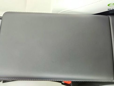 Used 2026 Tesla Model Y Long Range RWD image 47