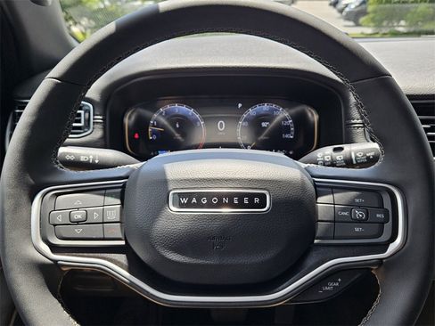 Used 2024 Jeep Wagoneer 4WD image 20