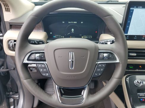 Certified 2022 Lincoln Nautilus Reserve w/ Equipment Group 201A image 14