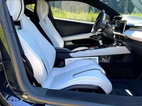 Used 2025 Lotus Emira RWD image 8