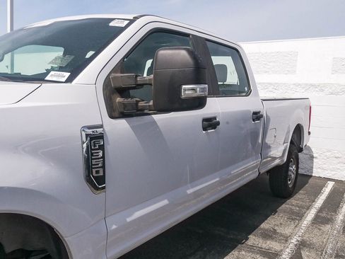 Used 2019 Ford F350 XL w/ Power Equipment Group AWD/4WD image 11