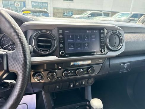 Used 2023 Toyota Tacoma TRD Sport AWD/4WD image 17