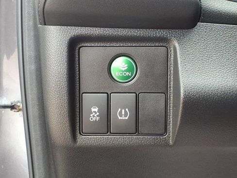 Used 2016 Honda HR-V EX-L image 16