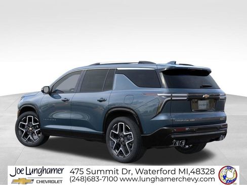 New 2026 Chevrolet Traverse High Country image 3