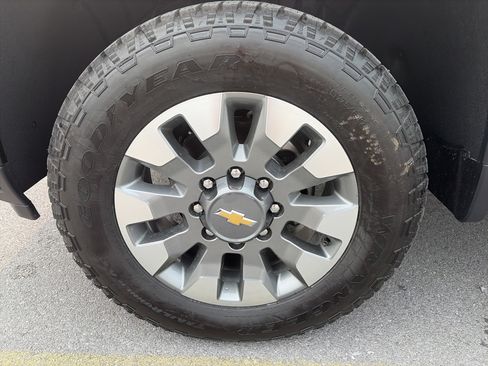 New 2026 Chevrolet Silverado 2500 Custom w/ Custom Value Package AWD/4WD image 16