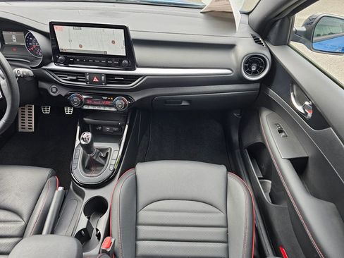 Used 2022 Kia Forte GT image 14