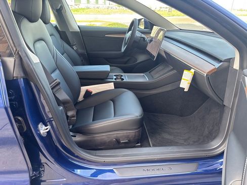 Used 2022 Tesla Model 3 Long Range image 24