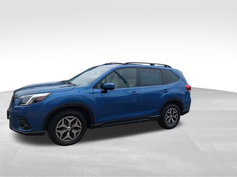 Used 2023 Subaru Forester Premium AWD/4WD image 19