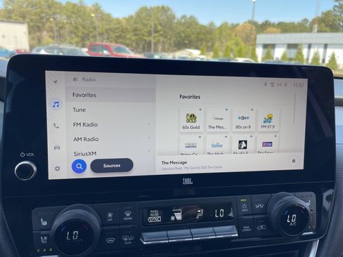 Used 2024 Toyota Grand Highlander Limited image 10