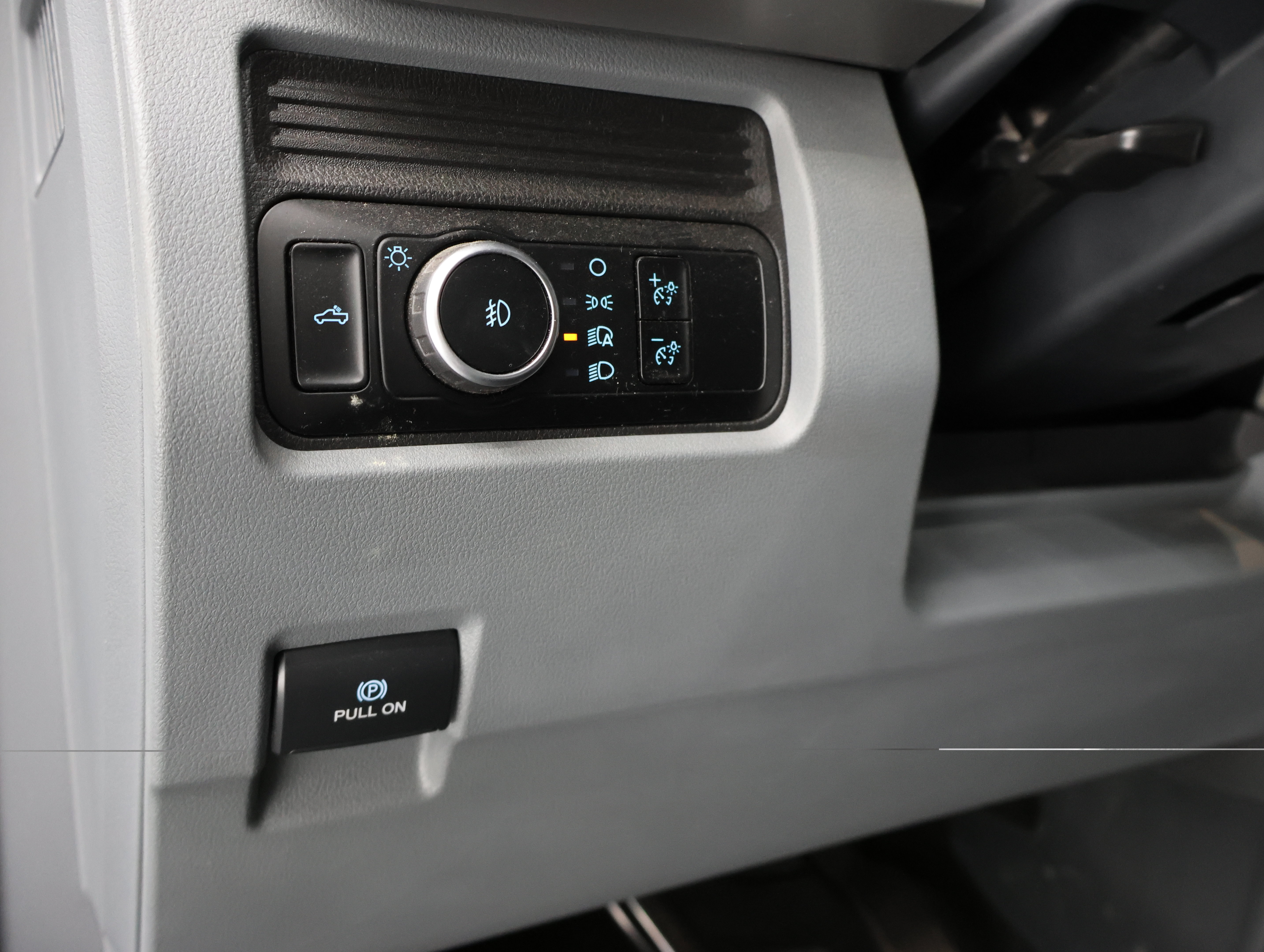 Used 2024 Ford F250 XL w/ STX Appearance Package AWD/4WD image 45
