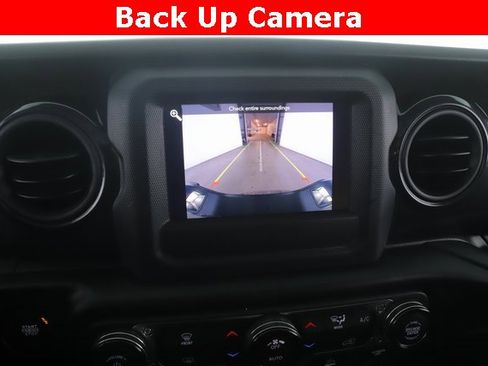 Used 2022 Jeep Gladiator Sport image 5