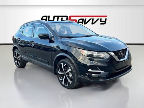 Used 2022 Nissan Rogue Sport SL AWD/4WD image 1
