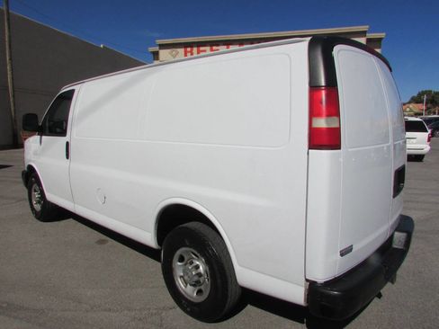 Used 2013 Chevrolet Express 2500 RWD image 5