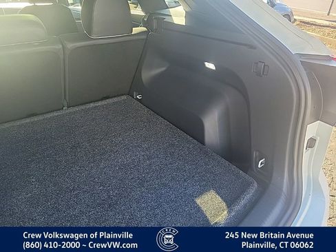 Certified 2025 Volkswagen Atlas Cross Sport SEL Premium R-Line image 52