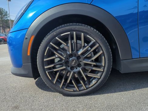 Certified 2025 MINI Cooper S image 27