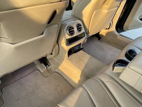 Used 2014 Mercedes-Benz S 550 Sedan image 22