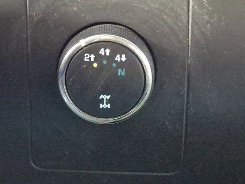 Used 2011 Chevrolet Silverado 2500 LT w/ Interior Plus Package image 18