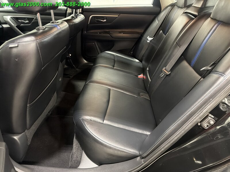 Used 2018 Nissan Altima 2.5 SR w/ SR Midnight Edition FWD image 9