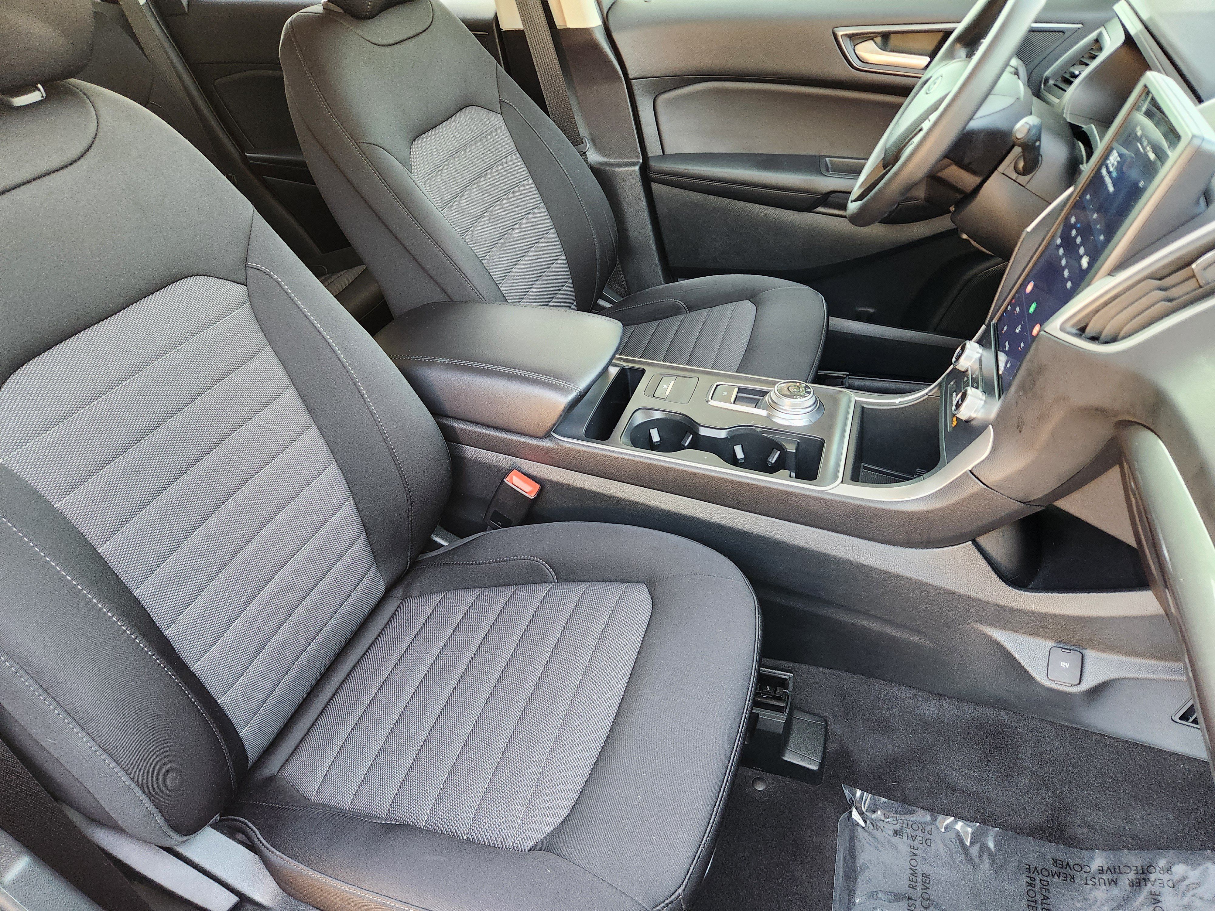 Used 2022 Ford Edge SE AWD/4WD image 15