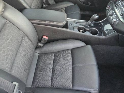 Used 2018 Chevrolet Impala LT FWD image 8