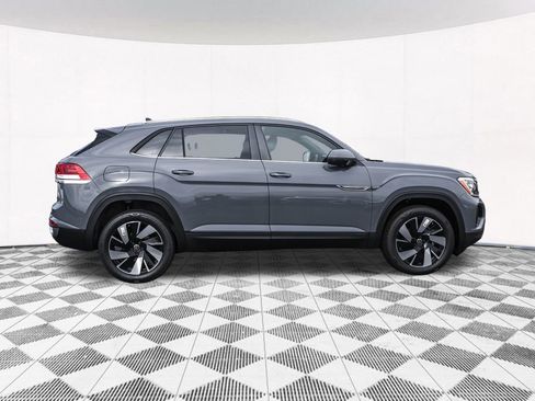 New 2026 Volkswagen Atlas Cross Sport SE image 15