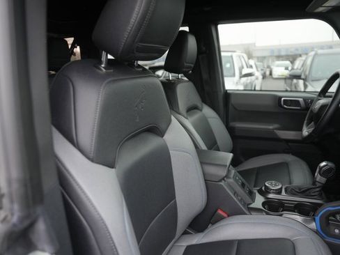 Used 2022 Ford Bronco Black Diamond w/ Sasquatch Package image 19