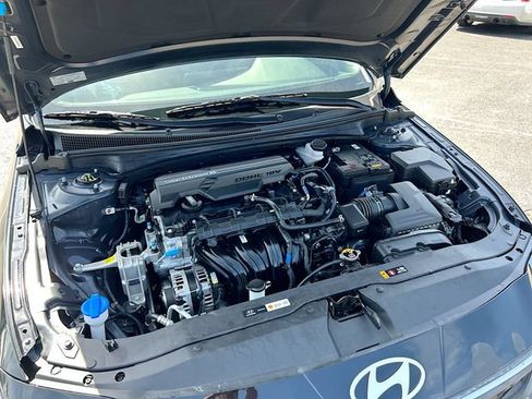Used 2025 Hyundai Elantra Sport FWD image 24