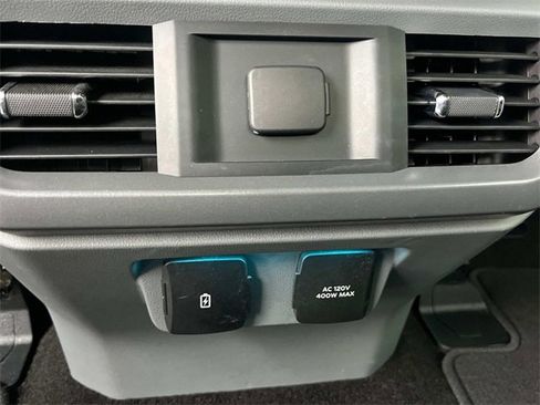 Used 2022 Ford F150 XLT w/ Equipment Group 302A High image 17