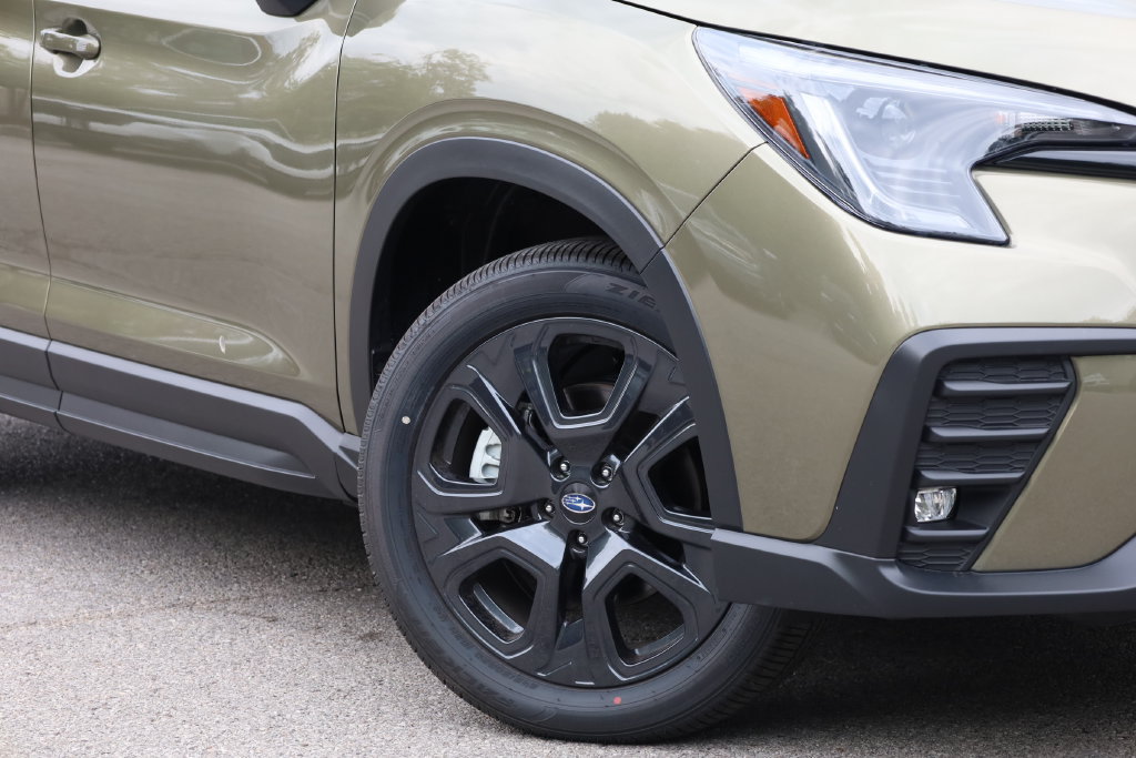 Certified 2026 Subaru Ascent Bronze Edition AWD/4WD image 3
