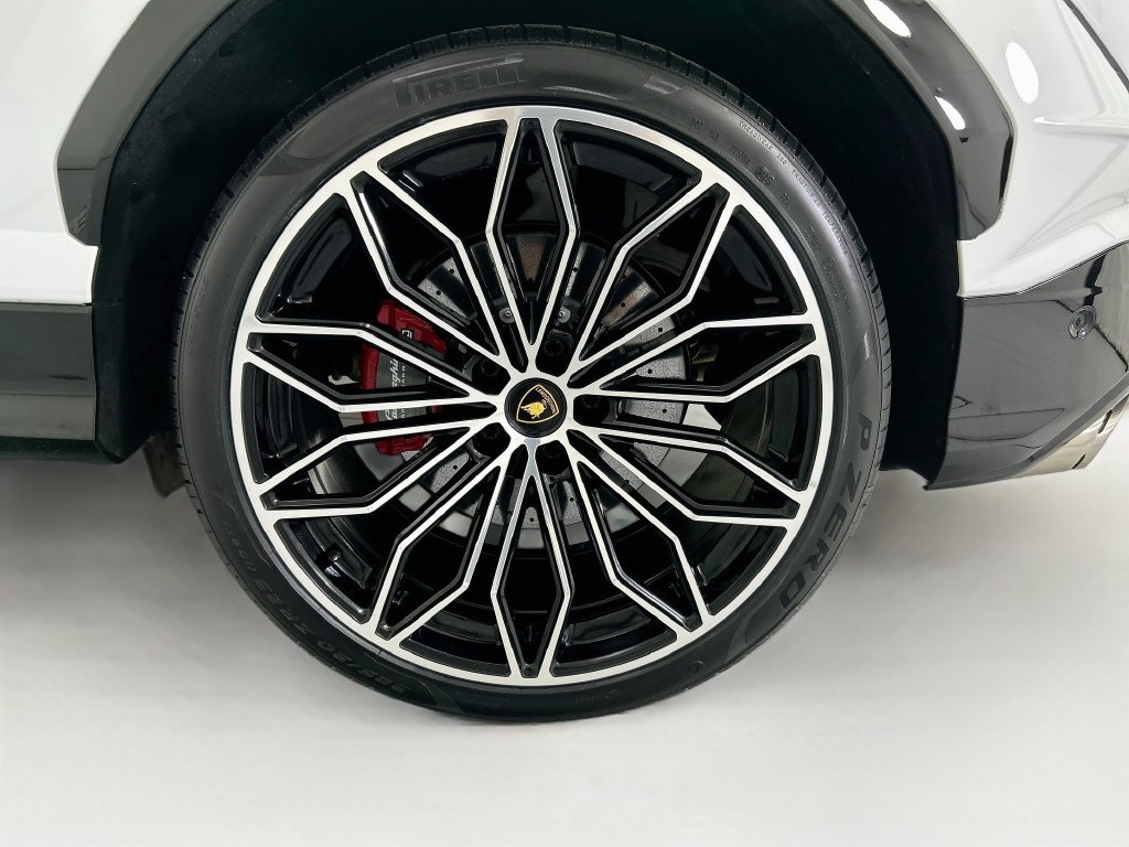 Used 2023 Lamborghini Urus S AWD/4WD image 30