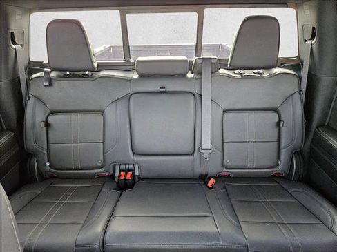 Used 2024 Chevrolet Silverado 2500 High Country image 15