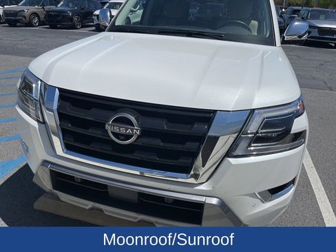 Used 2022 Nissan Armada Platinum w/ Captain's Chairs Package image 4