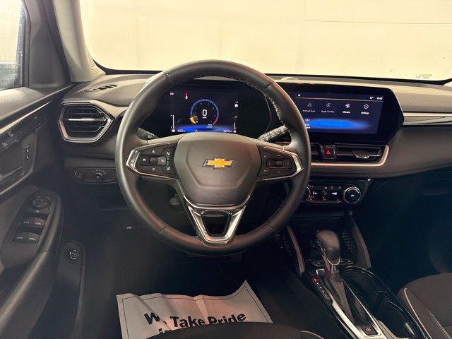Used 2025 Chevrolet TrailBlazer LT w/ Convenience Package FWD image 27