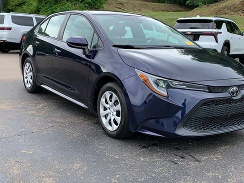 Used 2021 Toyota Corolla LE FWD image 7